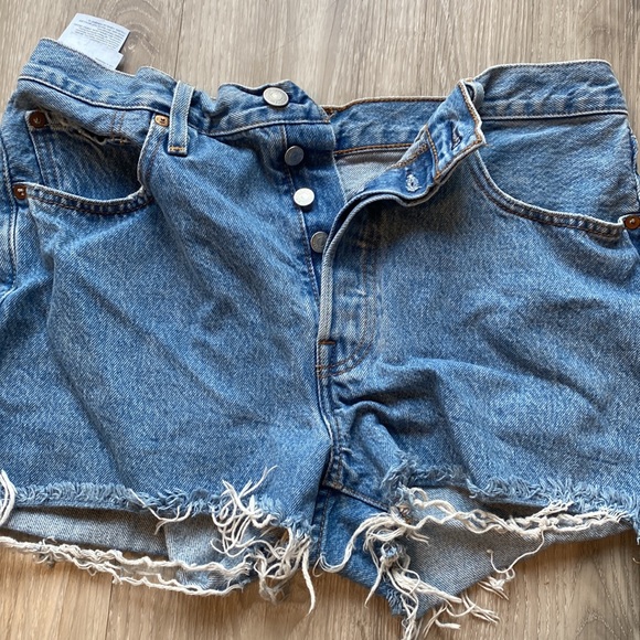 Levi’s ribcage shorts - Picture 8 of 8